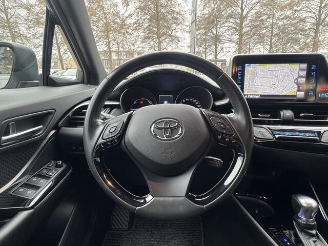 Toyota C-HR 1.8 Hybrid Dynamic | GEEN AFLEVERKOSTEN | Trekhaak, Navigatie, Stoelverwarming, Cruise control