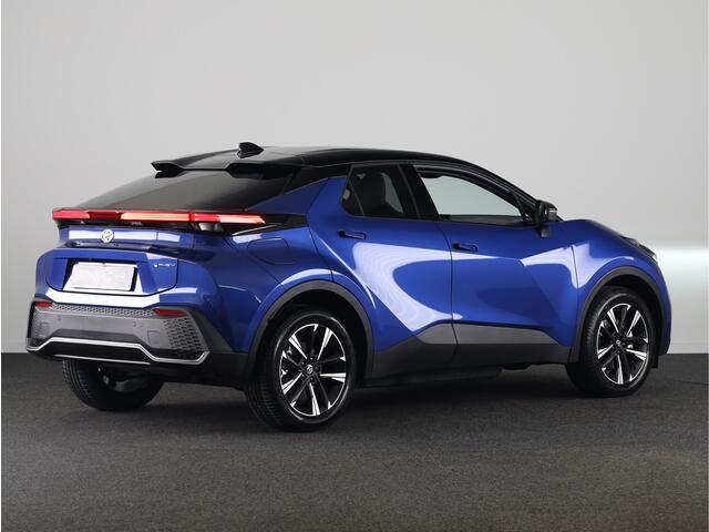 Toyota C-HR 2.0 Plug-in Hybrid 220 PK Dynamic || inclusief ¤ 2.500,- inruilvoordeel