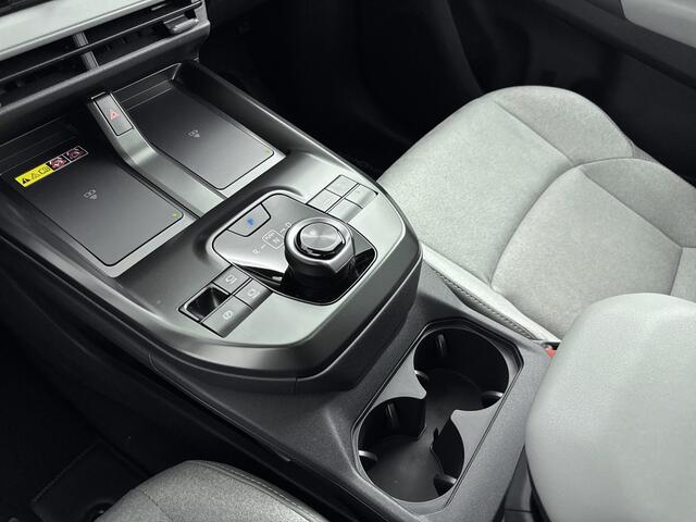 Toyota C-HR Executive AWD 77 kWh + Plus Pakket | NIEUW & DIRECT LEVERBAAR | PRIJS INCLUSIEF ALLE ACTIES |