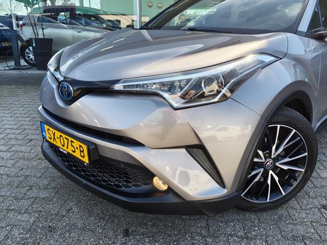 Toyota C-HR 1.8 Hybrid Dynamic | Trekhaak Afneembaar | Navi | Stoelverwarmin