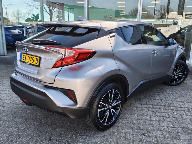 Toyota C-HR 1.8 Hybrid Dynamic | Trekhaak Afneembaar | Navi | Stoelverwarmin