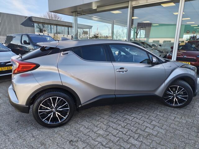 Toyota C-HR 1.8 Hybrid Dynamic | Trekhaak Afneembaar | Navi | Stoelverwarmin