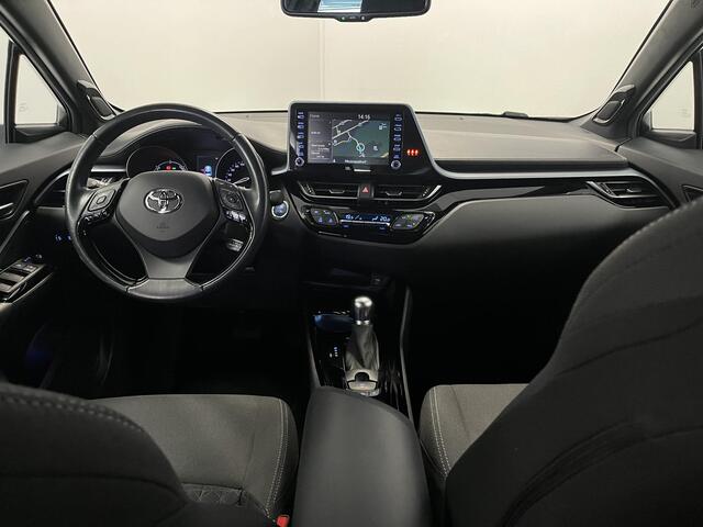 Toyota C-HR 2.0 Hybrid Style Two-tone | JBL | Dodehoek detectie | LED |