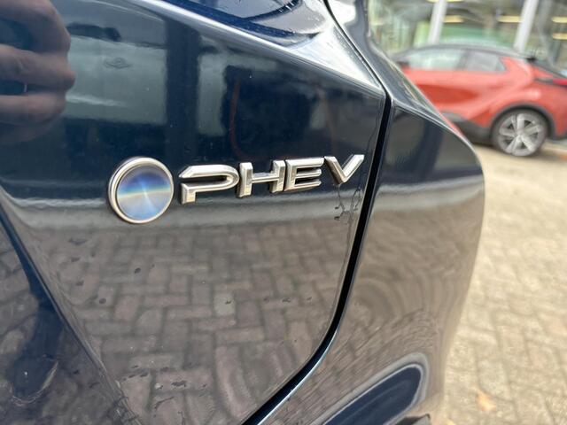 Toyota C-HR 2.0 Plug-in Hybrid 220 First Edition