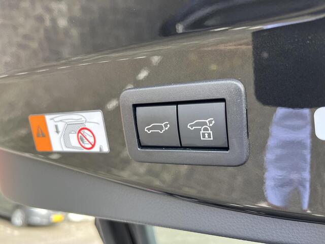 Toyota C-HR 2.0 Plug-in Hybrid 220 Executive | Navigatie | Apple CarPlay/Android auto | Achteruitrijcamera | Elektrisch achterklep