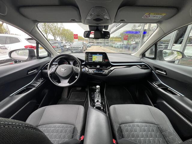 Toyota C-HR 2.0 Hybrid Dynamic Automaat 185PK | Navigatie | Achteruitrijcamera | Adaptieve Cruise Control | Trekhaak afneembaar |