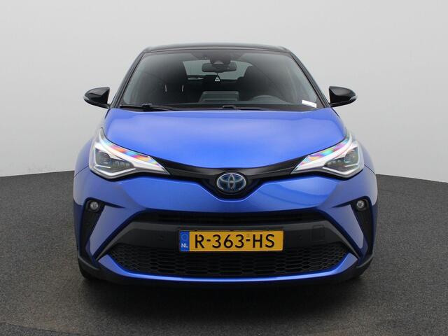 Toyota C-HR 1.8 Hybrid Business Plus | Climate Control / ECC | Licht metalen velgen 18 inch | Cruise control Adaptive | Connectiviteit, Navigatie | Half lederen bekleding zwart | Stoelverwarming | Xenon koplampen | Park Distance Control voor en achter | Achteruitrijc