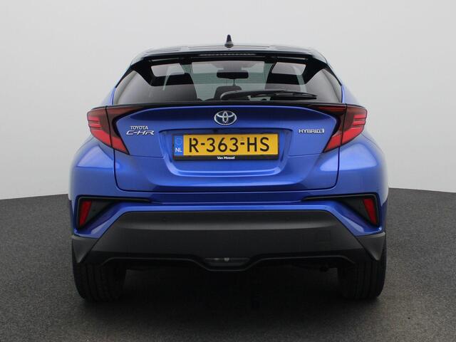 Toyota C-HR 1.8 Hybrid Business Plus | Climate Control / ECC | Licht metalen velgen 18 inch | Cruise control Adaptive | Connectiviteit, Navigatie | Half lederen bekleding zwart | Stoelverwarming | Xenon koplampen | Park Distance Control voor en achter | Achteruitrijc