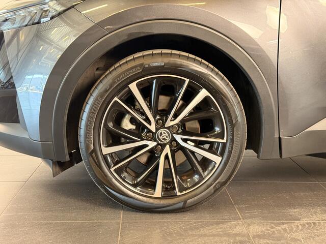 Toyota C-HR 2.0 Plug-in Hybrid 220 Executive | Geheugenstoelen | JBL | Stuurverwarming |