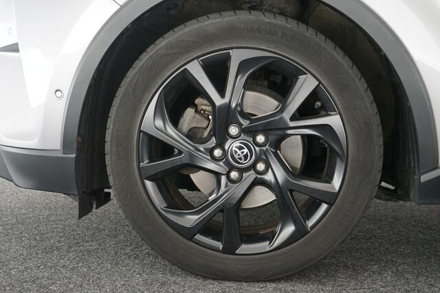 Toyota C-HR 1.8 Hybrid Bi-Tone | Trekhaak | Lederen bekleding
