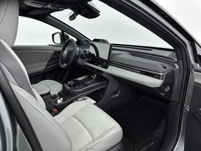 Toyota C-HR Executive AWD 77 kWh | Executive Plus Pack