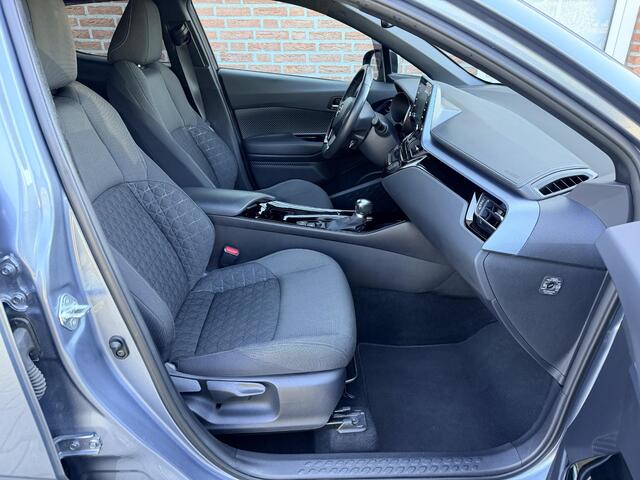 Toyota C-HR 1.8 Hybrid Style *Navi*All-weather banden*