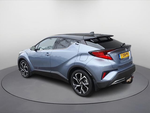 Toyota C-HR 2.0 Hybrid Bi-Tone **DODEHOEK DETECTIE/ STOELVERWARMING/ LEDER BEKLEDING**