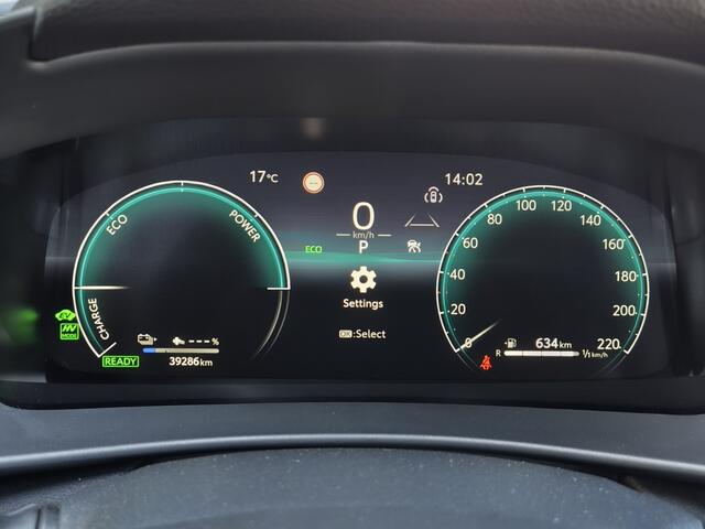 Toyota C-HR 2.0 PHEV 220 First Edition | Navi | Sensoren v/a | Dodehoek |