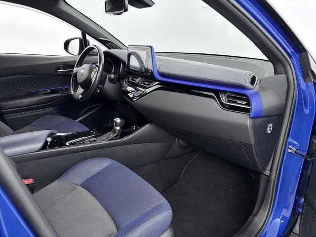 Toyota C-HR 1.8 Hybrid Bi-Tone Plus | trekhaak | Navigatie | chrome pakket |