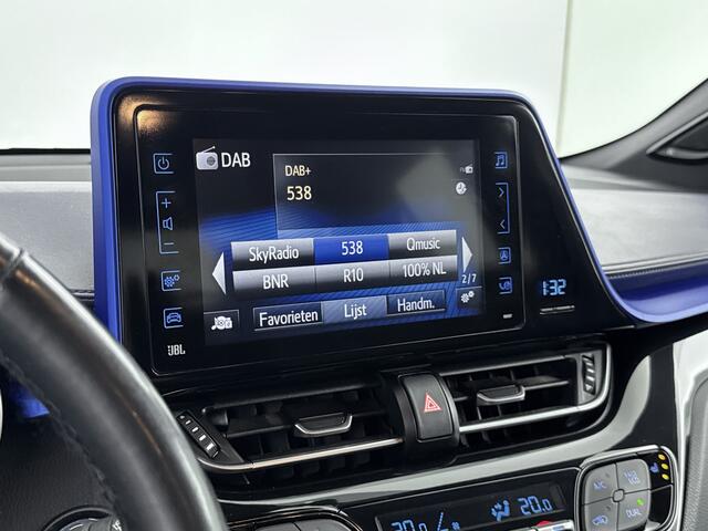 Toyota C-HR 1.8 Hybrid Bi-Tone Plus | trekhaak | Navigatie | chrome pakket |