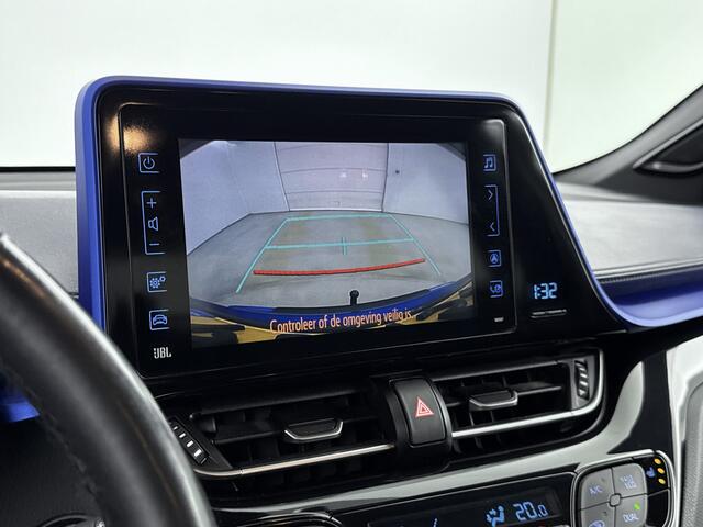 Toyota C-HR 1.8 Hybrid Bi-Tone Plus | trekhaak | Navigatie | chrome pakket |