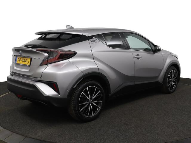Toyota C-HR 1.8 Hybrid Premium | Stoelverwarming | Camera | Adaptieve Cruise Control | Lichtmetalen Velgen | Parkeersensoren |