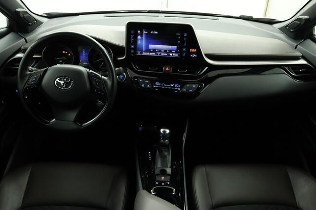 Toyota C-HR 1.8 Hybrid Premium | Stoelverwarming | Camera | Adaptieve Cruise Control | Lichtmetalen Velgen | Parkeersensoren |