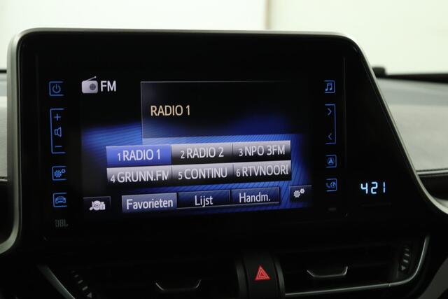 Toyota C-HR 1.8 Hybrid Premium | Stoelverwarming | Camera | Adaptieve Cruise Control | Lichtmetalen Velgen | Parkeersensoren |