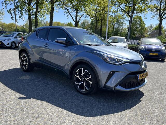 Toyota C-HR 1.8 Hybrid First Edition | Carplay | JBL audio | Stoelverwarming | LED koplampen | Keyless entry