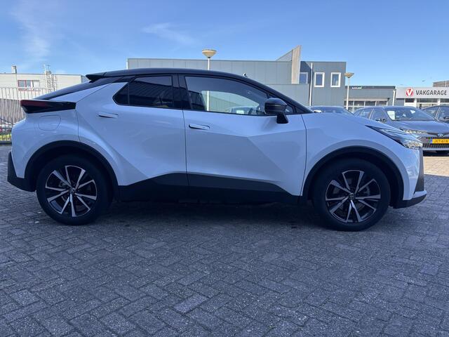 Toyota C-HR 2.0 Plug-in Hybrid 220 First Edition
