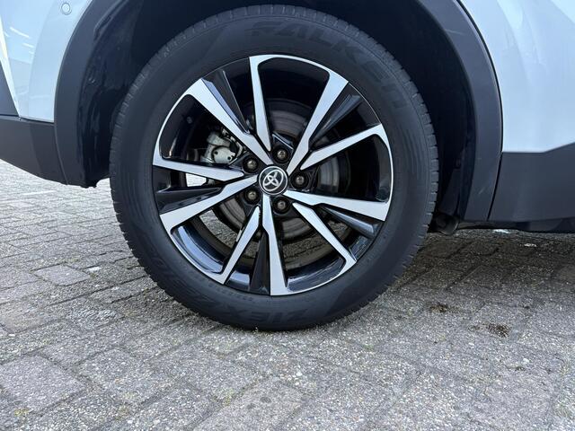 Toyota C-HR 2.0 Plug-in Hybrid 220 First Edition