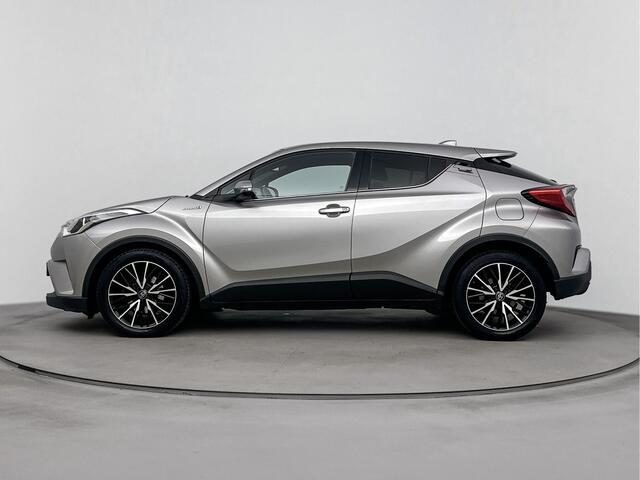 Toyota C-HR 1.8 Hybrid Dynamic Trekhaak | Lichtmetalen Velgen 18'' | Parkeercamera | Stoelverwarming | Navi |