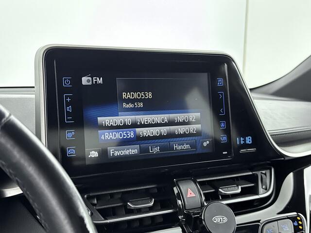Toyota C-HR 1.8 Hybrid Dynamic Trekhaak | Lichtmetalen Velgen 18'' | Parkeercamera | Stoelverwarming | Navi |