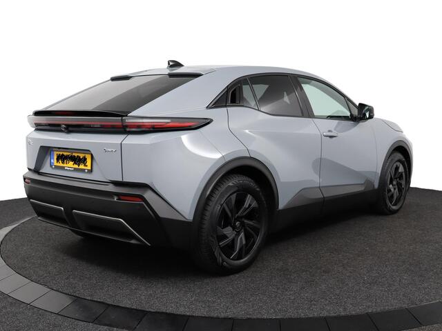 Toyota C-HR First Edition 77 kWh | Apple Carplay/Android Auto |