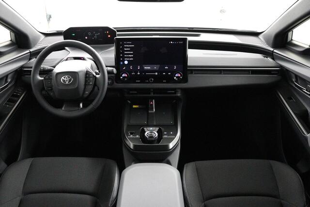 Toyota C-HR First Edition 77 kWh | Apple Carplay/Android Auto |