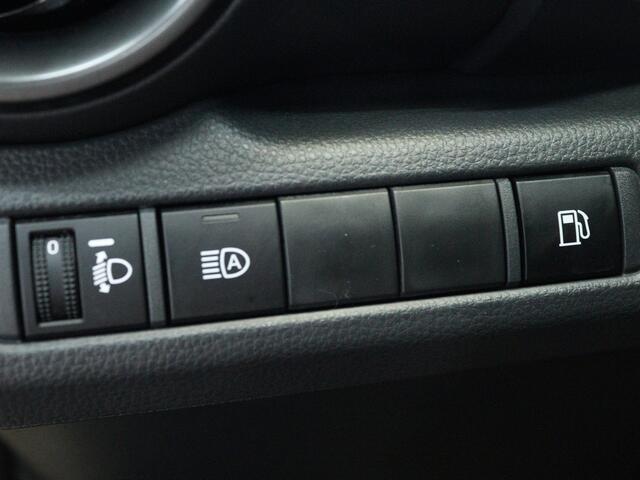 Toyota C-HR 1.8 Hybrid 140 Dynamic | Navigatie | PDC |