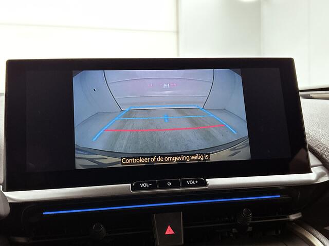Toyota C-HR 2.0 Plug-in Hybrid 220 Executive | Navigatie | JBL | PDC | BLS |