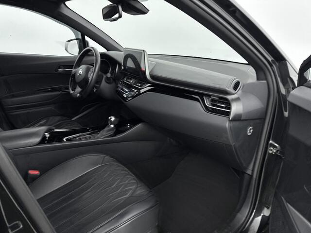 Toyota C-HR 1.8 Hybrid Dynamic stuurverwarming | automatisch inparkeren | Cloudnavigatie |