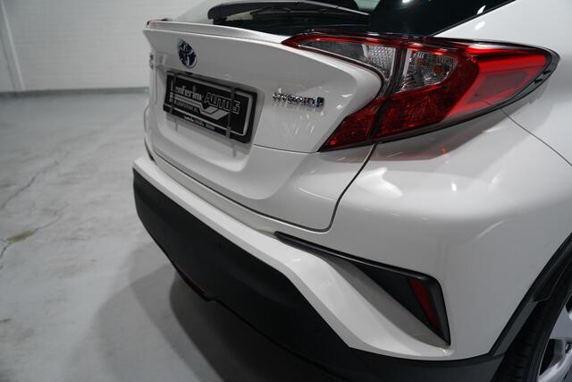 Toyota C-HR 1.8 Hybrid Active navigatie 1e eigen. cruise-controle 17"-lmv drivers-assist PDC v+a ECC camera bleutooth DAB stuurbediening stoelverwarming