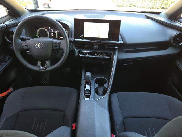 Toyota C-HR 1.8 Hybrid 140 Dynamic | Apple CarPlay | Blindspot | Rijklaar incl. garantie |