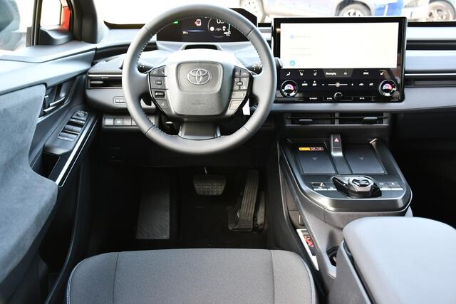 Toyota C-HR First Edition 77 kWh automaat 224pk | DEMO-auto | 20 inch velgen | Snel leverbaar |