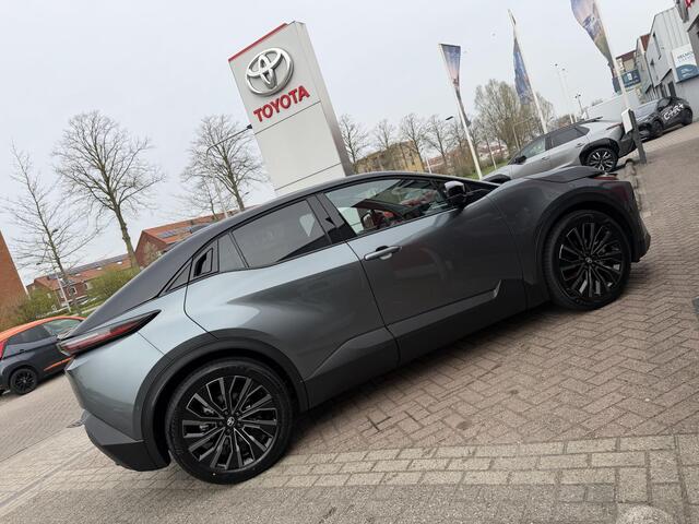 Toyota C-HR Executive AWD 77 kWh