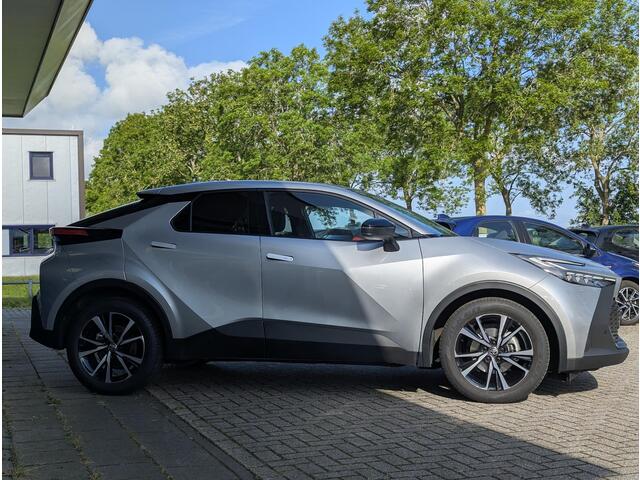 Toyota C-HR 1.8 Hybrid 140 First Edition | Stoel- stuurverwarming | Dodehoek | Elek. achterklep | ACC | PDC V+A | Prisma-LED