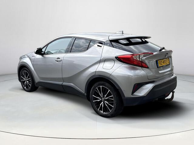 Toyota C-HR 1.8 Hybrid Executive **TREKHAAK/ NAVIGATIE/ DODEHOEK DETECTIE**