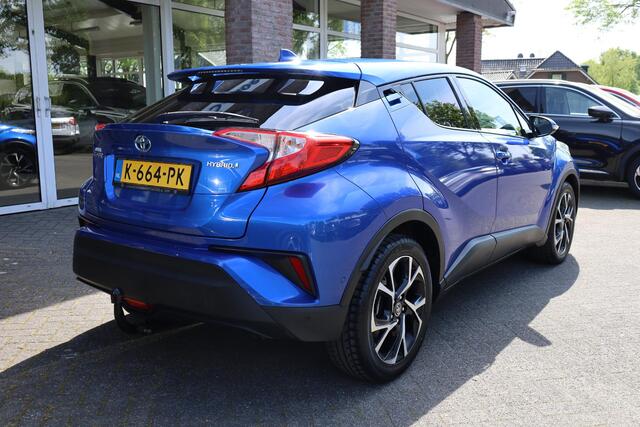 Toyota C-HR 1.8 Hybrid Dynamic Sport TREKHAAK-AFN STOELVERW. CAMERA 2XPDC CRUISE NAVI CLIMA 18'LMV