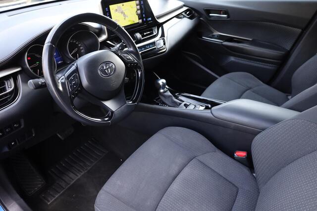 Toyota C-HR 1.8 Hybrid Dynamic Sport TREKHAAK-AFN STOELVERW. CAMERA 2XPDC CRUISE NAVI CLIMA 18'LMV