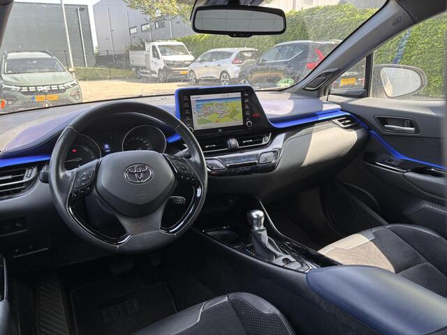 Toyota C-HR 2.0 Hybrid Dynamic | Trekhaak | Navigatie | Stoelverwarming |