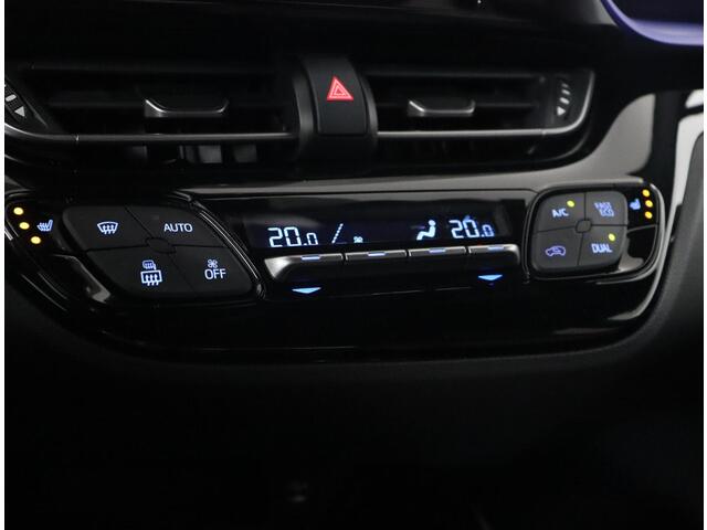 Toyota C-HR 1.8 Hybrid Bi-Tone | Stoelverwarming | JBL Audio | Parkeersensoren | Leer | Navigatie |