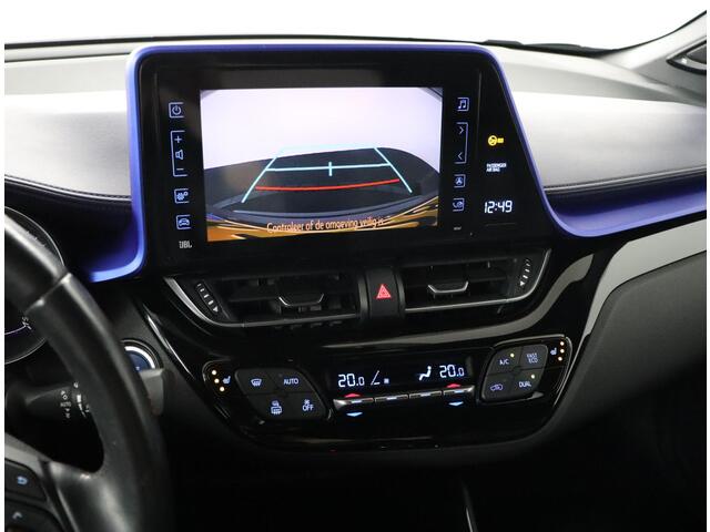 Toyota C-HR 1.8 Hybrid Bi-Tone | Stoelverwarming | JBL Audio | Parkeersensoren | Leer | Navigatie |