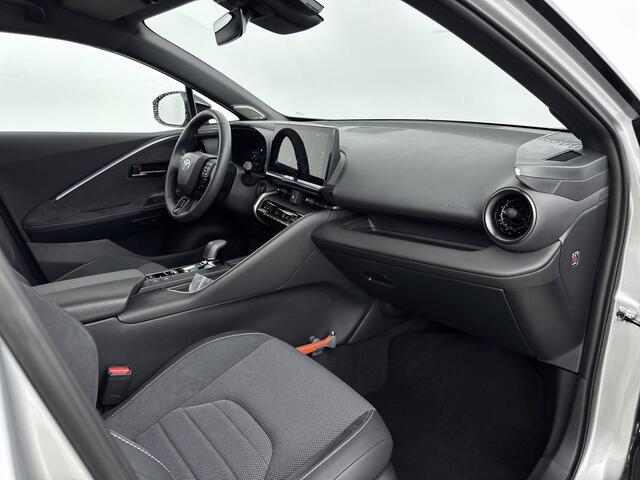 Toyota C-HR 2.0 Plug-in Hybrid 220 Executive | Lichtmetalen velgen 19" | stuur verwarmd | suede interieurdelen |