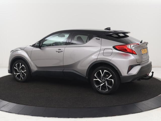 Toyota C-HR 1.2 Bi-Tone | Stoelverwarming | Adaptive cruise | Trekhaak | Camera | Climate control | Parkeerhulp | Bluetooth | Getint glas
