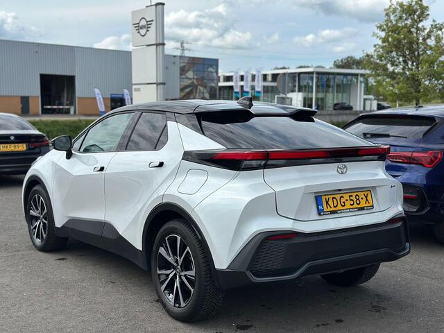 Toyota C-HR 1.8 Hybrid 140 Business Plus | Camera | Stoelverwarming | Stuurwielverwarming | Blind Spot | Keyless