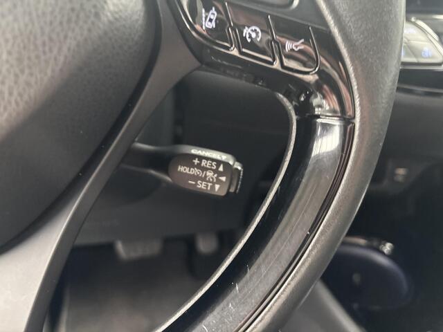 Toyota C-HR 2.0 Hybrid Business Plus