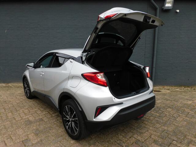 Toyota C-HR 1.8 Hybrid Dynamic TOPSTAAT! CAMERA! STOELVERWARMING! 4X ALL SEASON! NAVI! BLUETOOTH! CRUISE! LM VELGEN!
